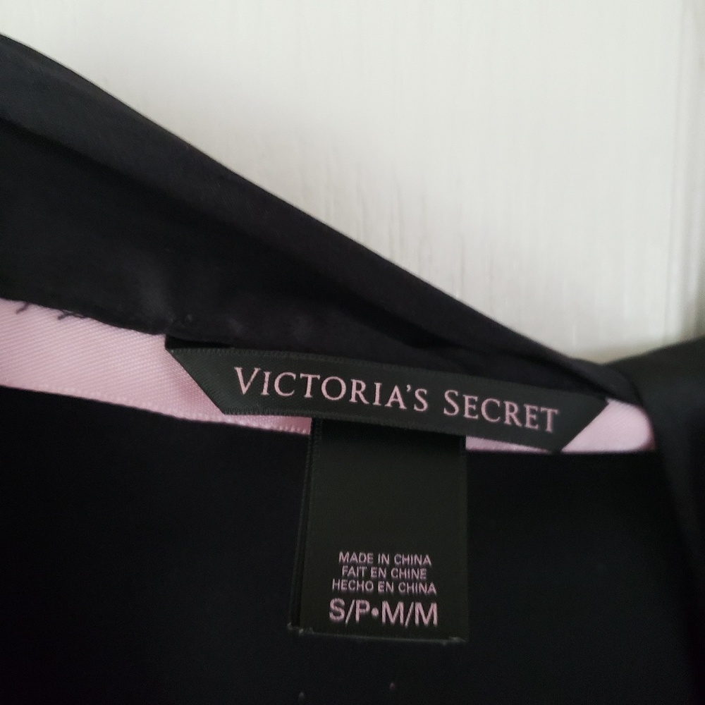 VS Satin Robe - Picture 4 of 5